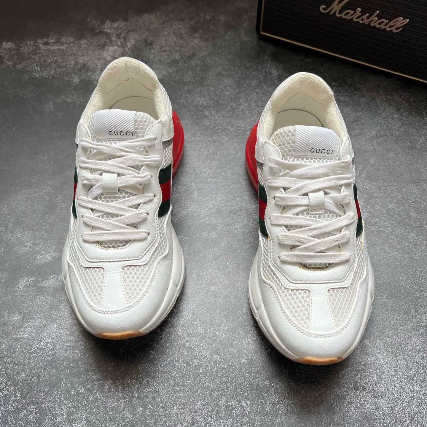 Gucci Gucci White Lowtop Sneakers 38 Women Size US 7.5 / IT 37.5 - 3 Thumbnail
