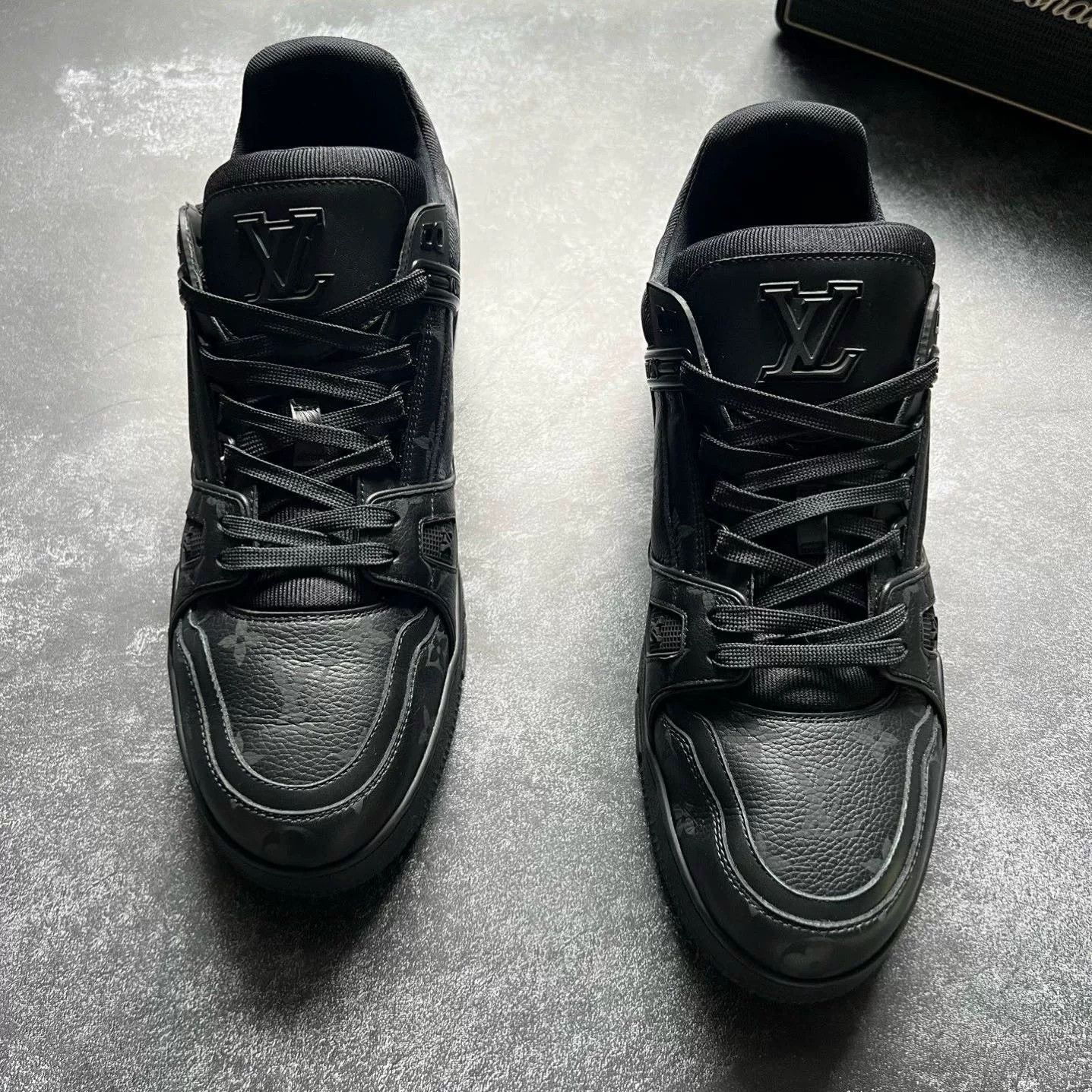 Louis Vuitton Louis Vuitton Training Black Lowtop Sneakers 25 Men Size US 10 / EU 43 - 3 Thumbnail