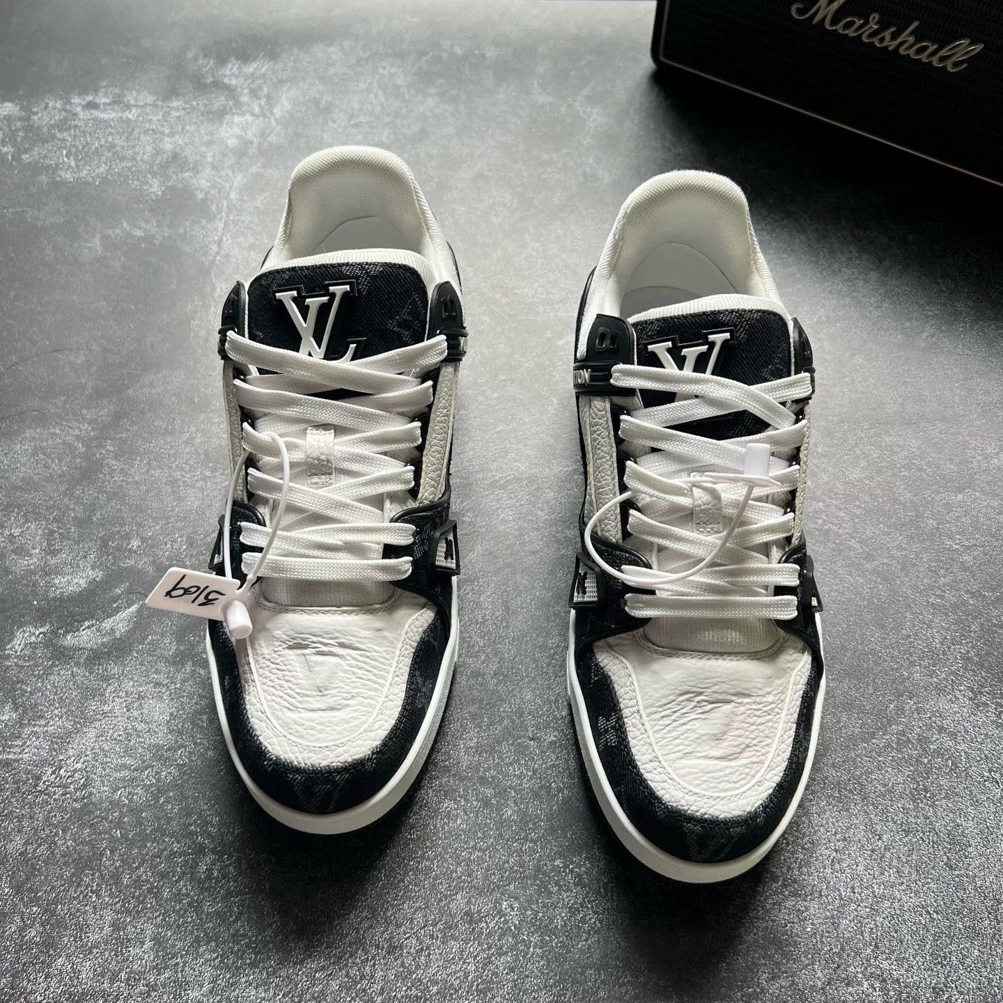 Louis Vuitton Louis Vuitton Training Black Lowtop Sneakers 39 Men Size US 6.5 / EU 39-40 - 3 Thumbnail