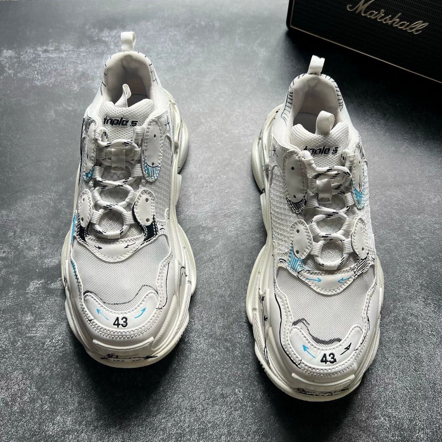 Balenciaga Balenciaga Graphic Lowtop Sneakers S Men Size US 10 / EU 43 - 3 Thumbnail