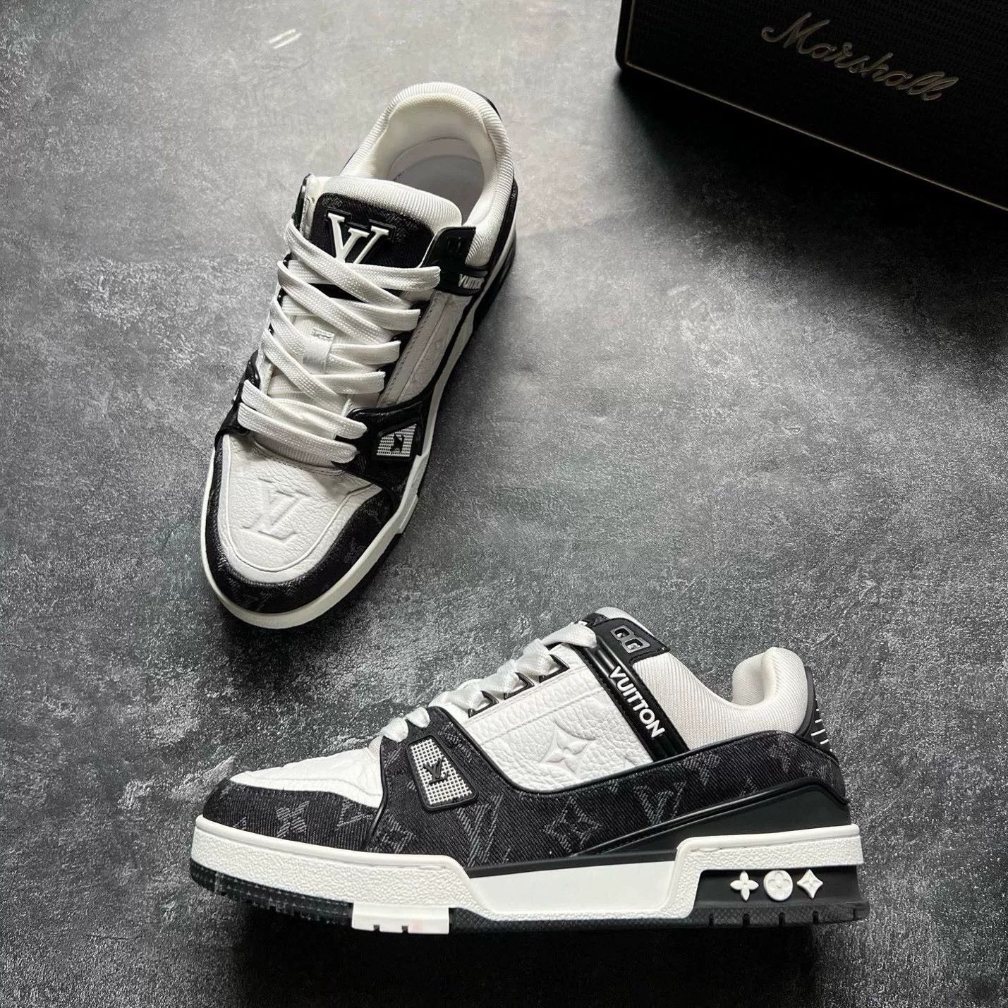 Louis Vuitton Louis Vuitton Training Black Lowtop Sneakers 39 Men Size US 6.5 / EU 39-40 - 4 Thumbnail