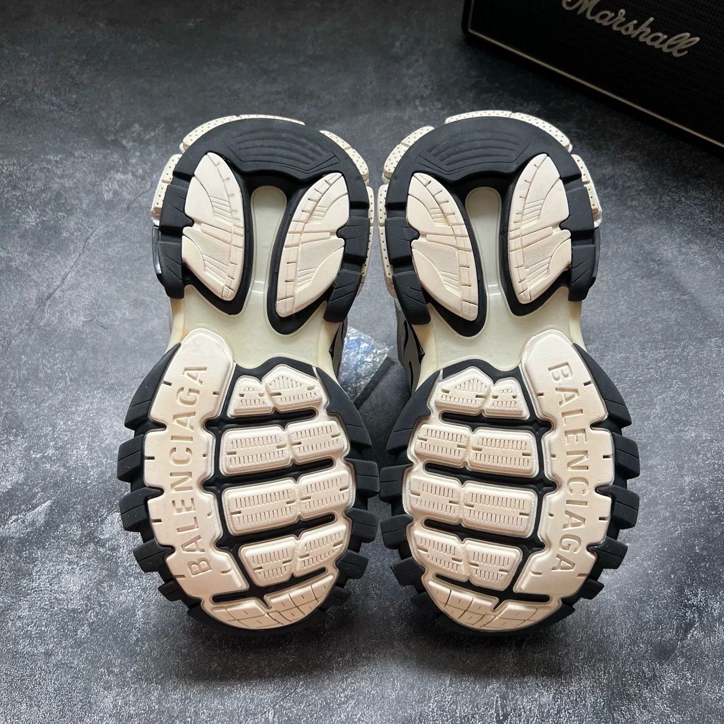 Balenciaga Balenciaga Multi Lowtop Sneakers 36 Women Size US 6 / IT 36 - 7 Thumbnail