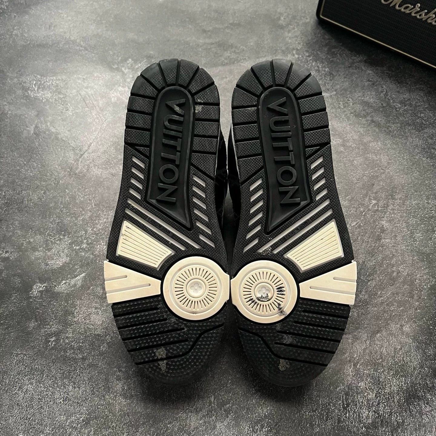 Louis Vuitton Louis Vuitton Training Black Lowtop Sneakers 39 Men Size US 6.5 / EU 39-40 - 7 Thumbnail