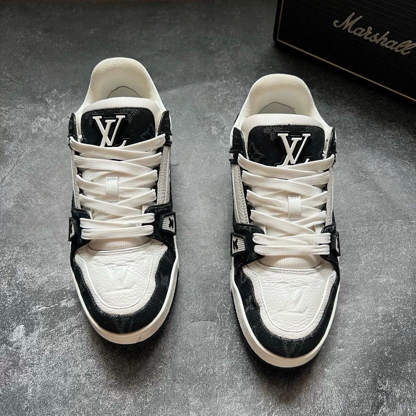 Louis Vuitton Louis Vuitton Training Black Lowtop Sneakers 39 Men Size US 6.5 / EU 39-40 - 3 Thumbnail