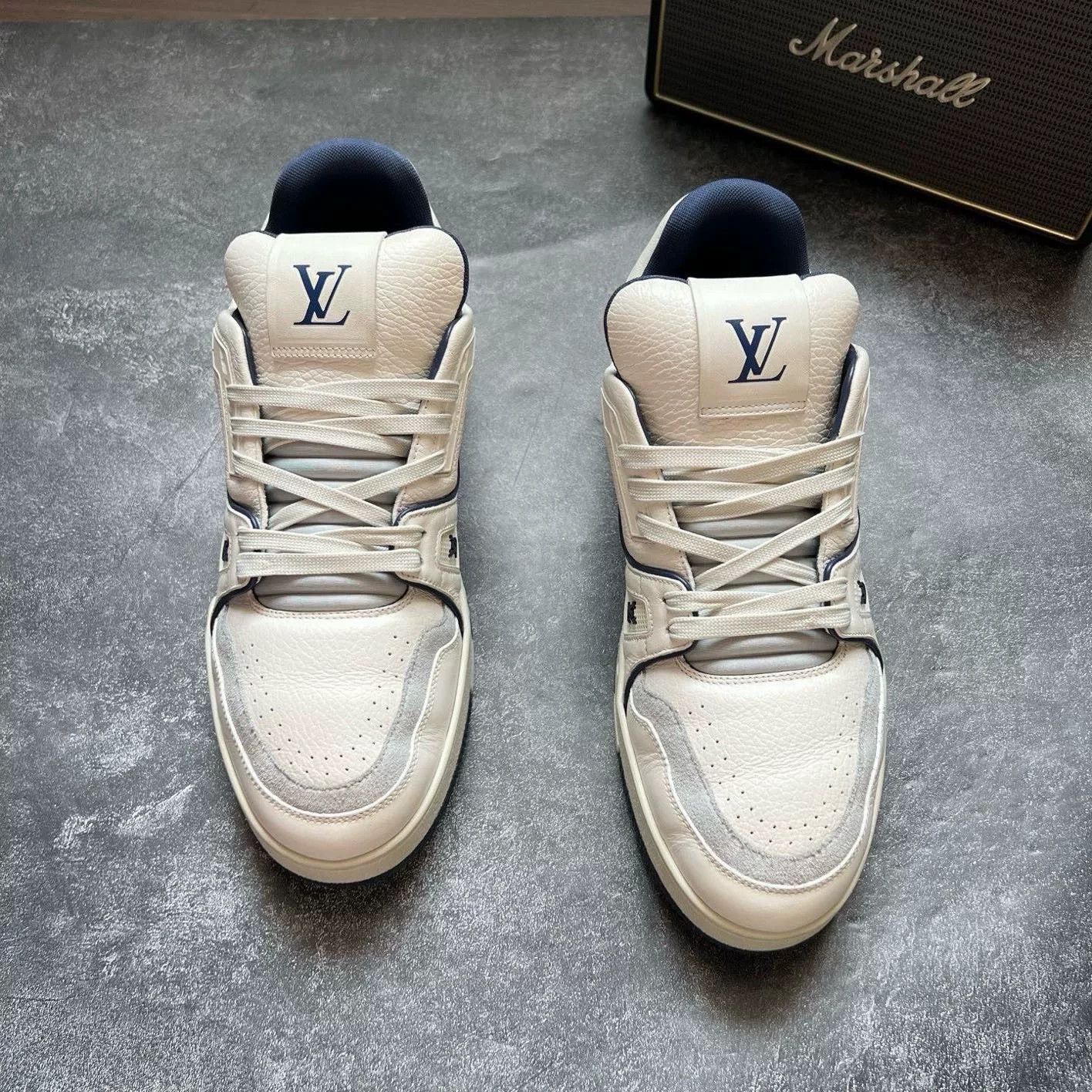 Louis Vuitton Louis Vuitton Training Blue Lowtop Sneakers 8.5 Men Size US 8.5 / EU 41-42 - 3 Thumbnail