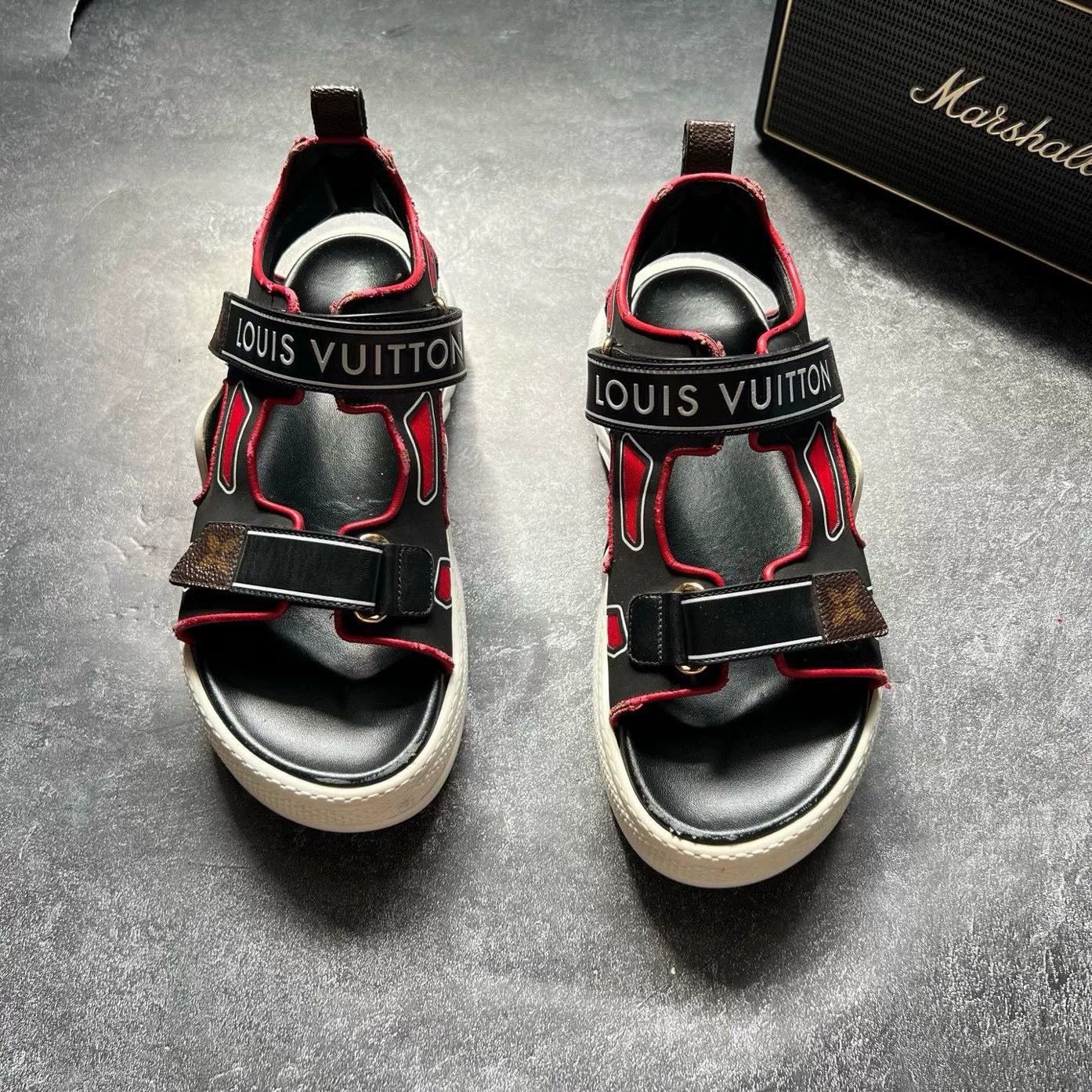 Louis Vuitton Louis Vuitton Black Sandals 37 Women Size US 6.5 / IT 36.5 - 3 Thumbnail
