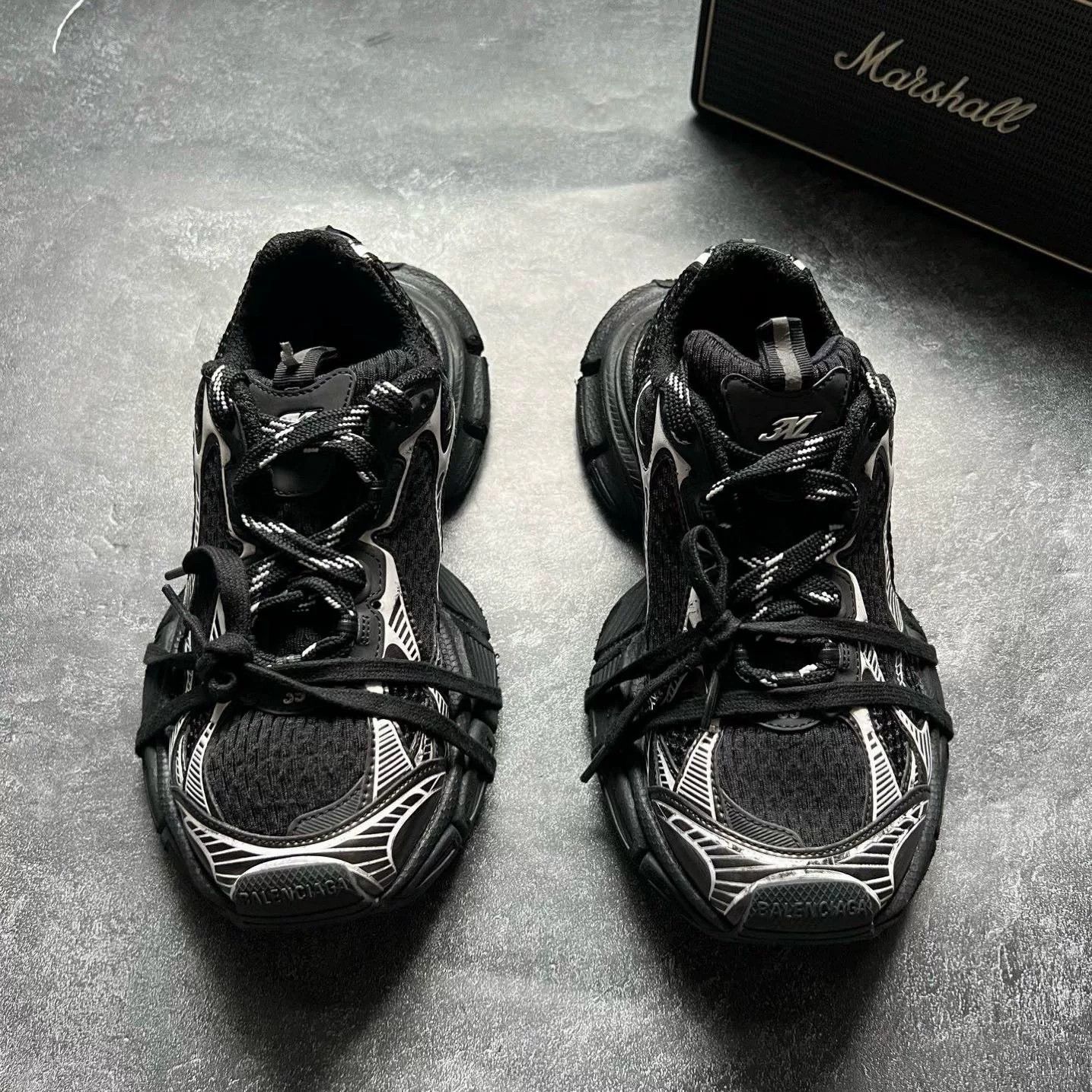 Balenciaga Balenciaga Silver Lowtop Sneakers XXXL Women Size US 8 / IT 38 - 3 Thumbnail