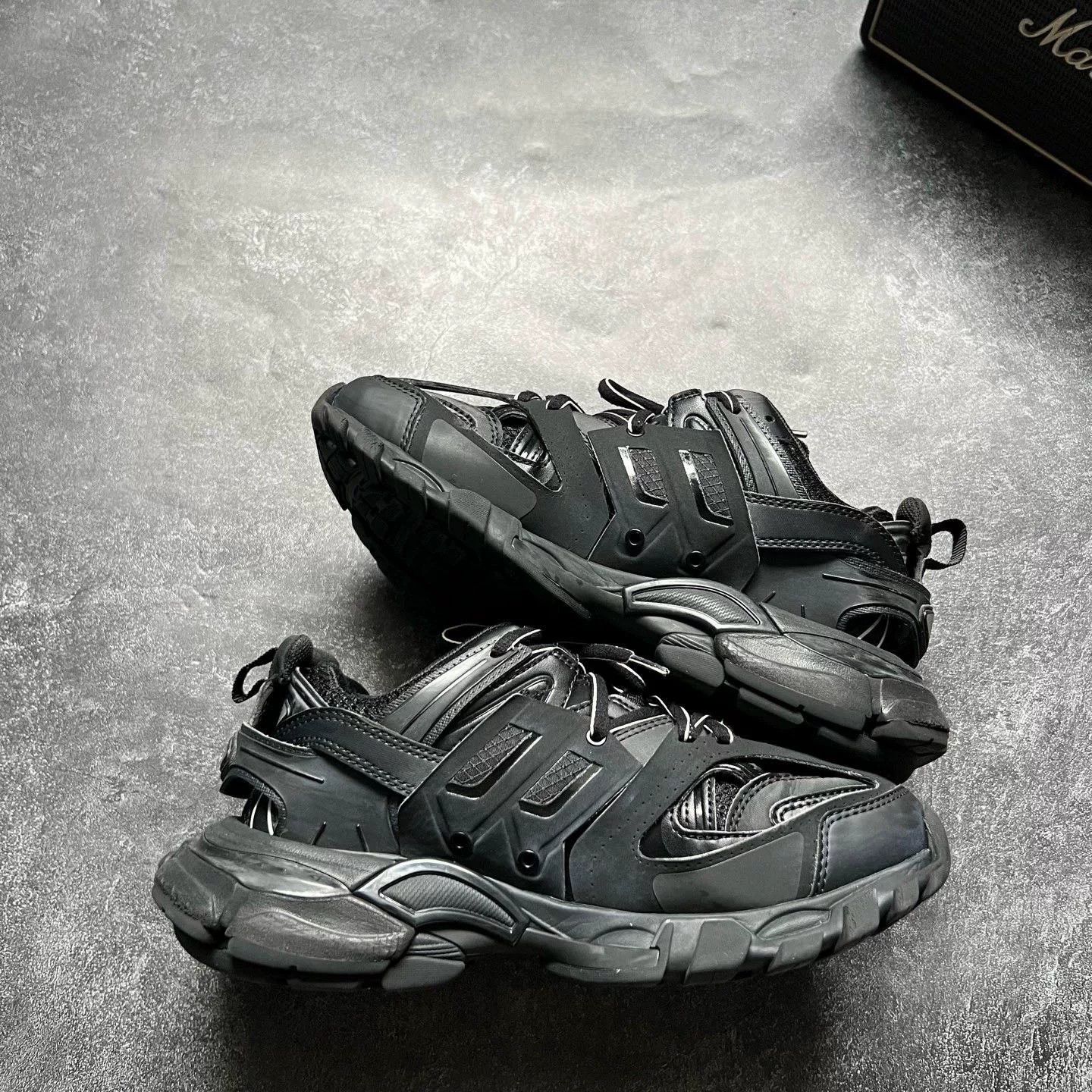Balenciaga Balenciaga Black Lowtop Sneakers 36 Men Size US 5 / EU 37 - 2 Thumbnail