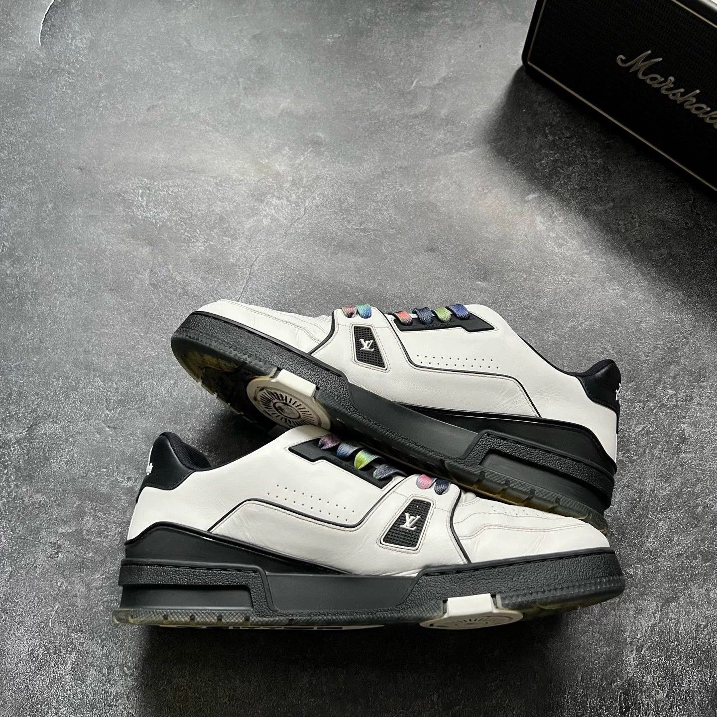 Louis Vuitton Louis Vuitton Training Black Lowtop Sneakers 42 Men Size US 9 / EU 42 - 2 Thumbnail