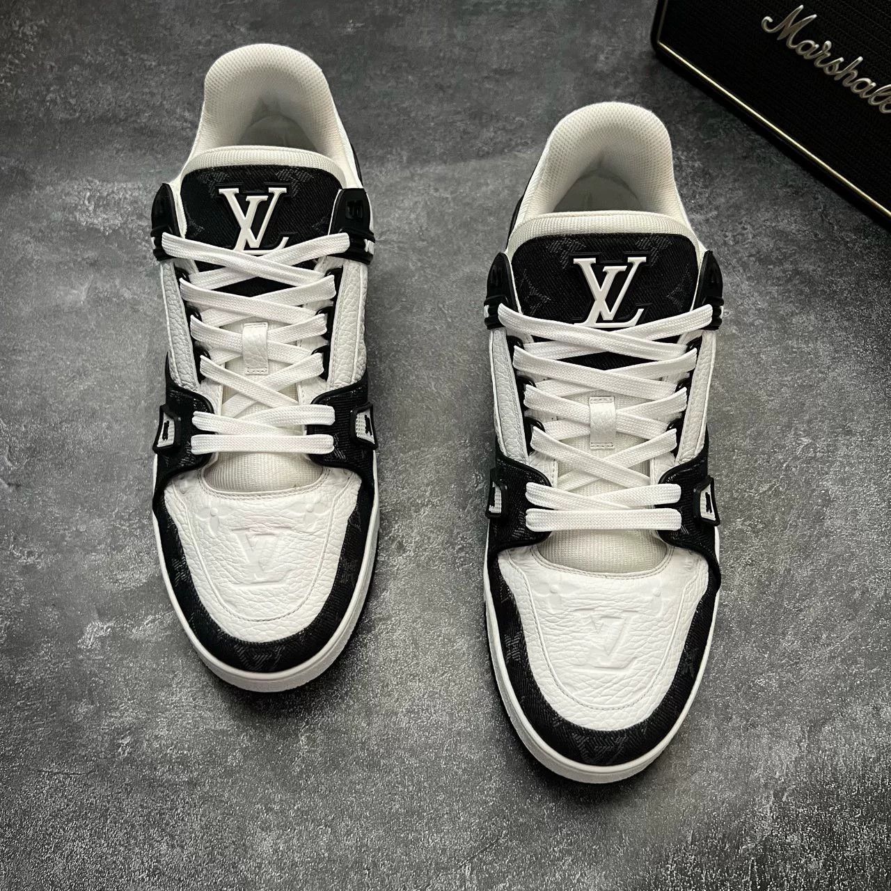 Louis Vuitton Louis Vuitton Training Black Lowtop Sneakers 42 Men Size US 9 / EU 42 - 3 Thumbnail