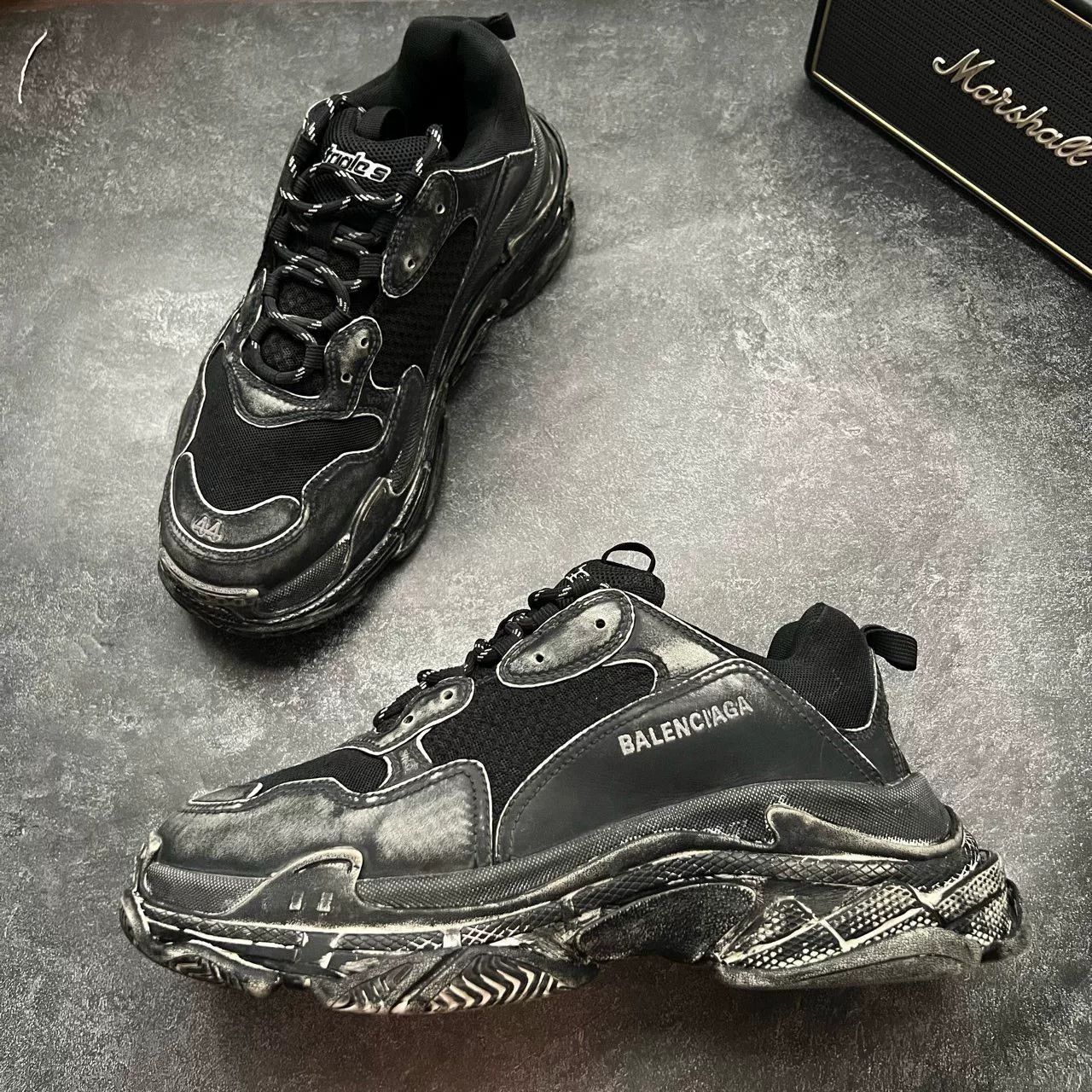 Balenciaga Balenciaga Distressed Gray Lowtop Sneakers S Men Size US 10 / EU 43 - 4 Thumbnail