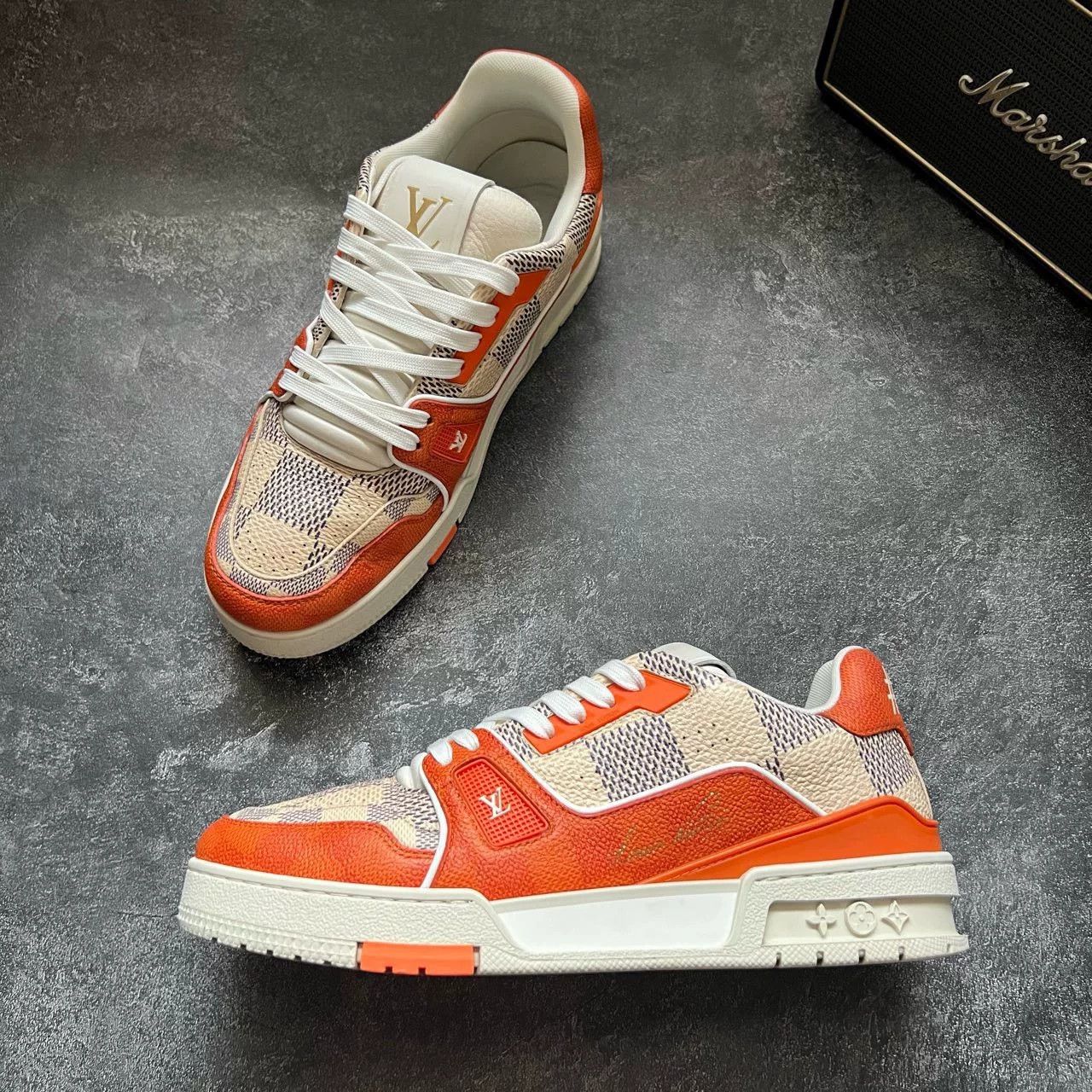 Louis Vuitton Louis Vuitton Training White Lowtop Sneakers 40 Men Size US 7.5 / EU 40-41 - 5 Thumbnail