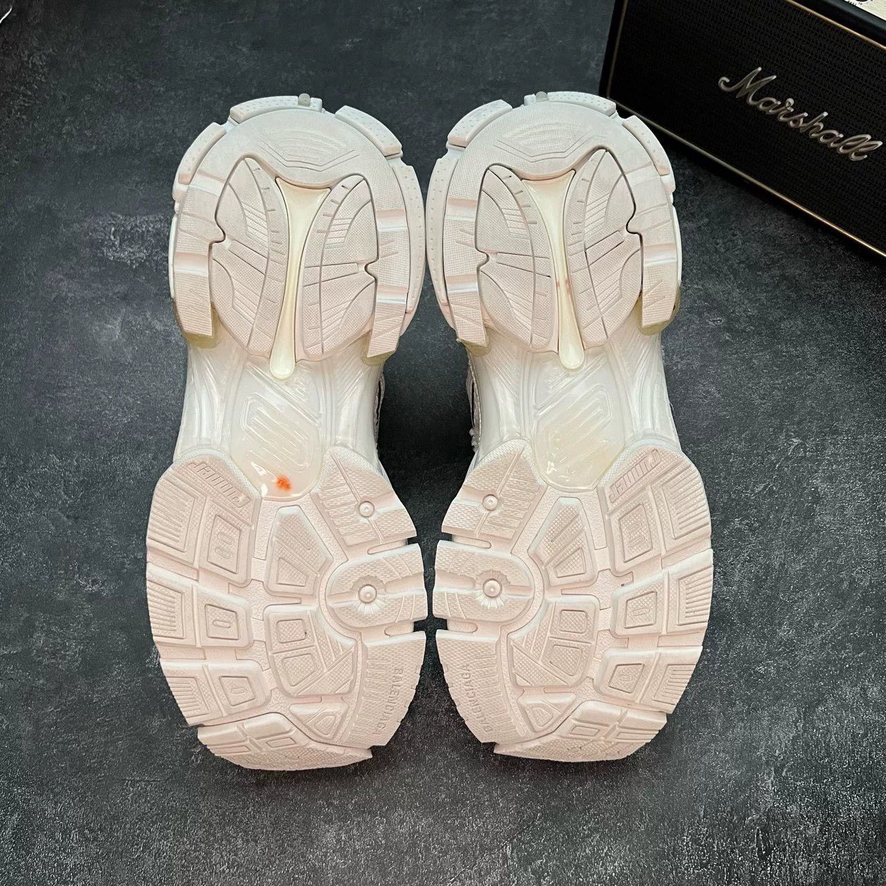 Balenciaga Balenciaga Running White Lowtop Sneakers 41 Men Size US 8.5 / EU 41-42 - 7 Thumbnail