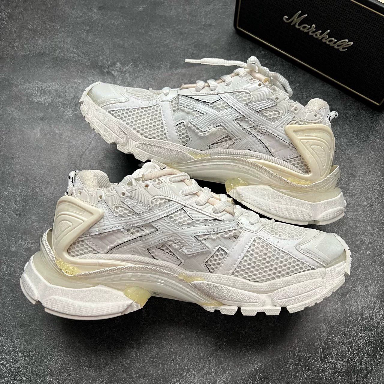 Balenciaga Balenciaga Running White Lowtop Sneakers 41 Men Size US 8.5 / EU 41-42 - 2 Thumbnail