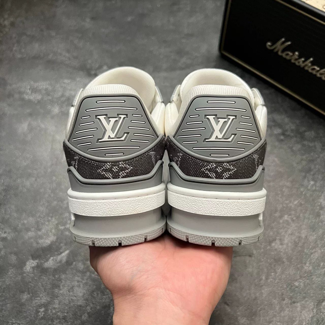Louis Vuitton Louis Vuitton Training White Lowtop Sneakers 35 Women Size US 5 / IT 35 - 6 Thumbnail