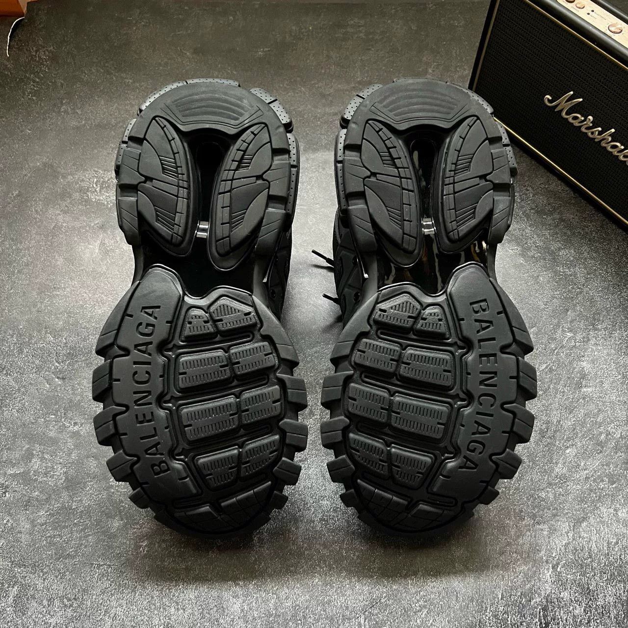 Balenciaga Balenciaga Black Lowtop Sneakers 42 Men Size US 9 / EU 42 - 7 Thumbnail