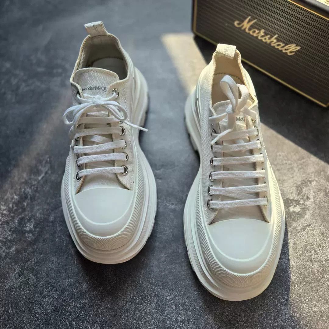 Alexander McQueen Alexander McQueen White Lowtop Sneakers 40 Men Size US 7.5 / EU 40-41 - 3 Thumbnail