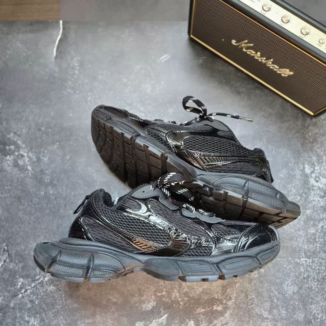 Balenciaga Balenciaga Black Lowtop Sneakers XXXL Men Size US 10 / EU 43 - 2 Thumbnail