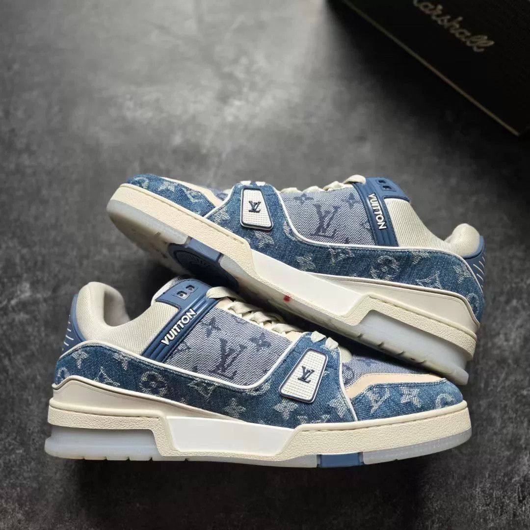 Louis Vuitton Louis Vuitton Training Blue Lowtop Sneakers 9 Men Size US 9 / EU 42 - 2 Thumbnail