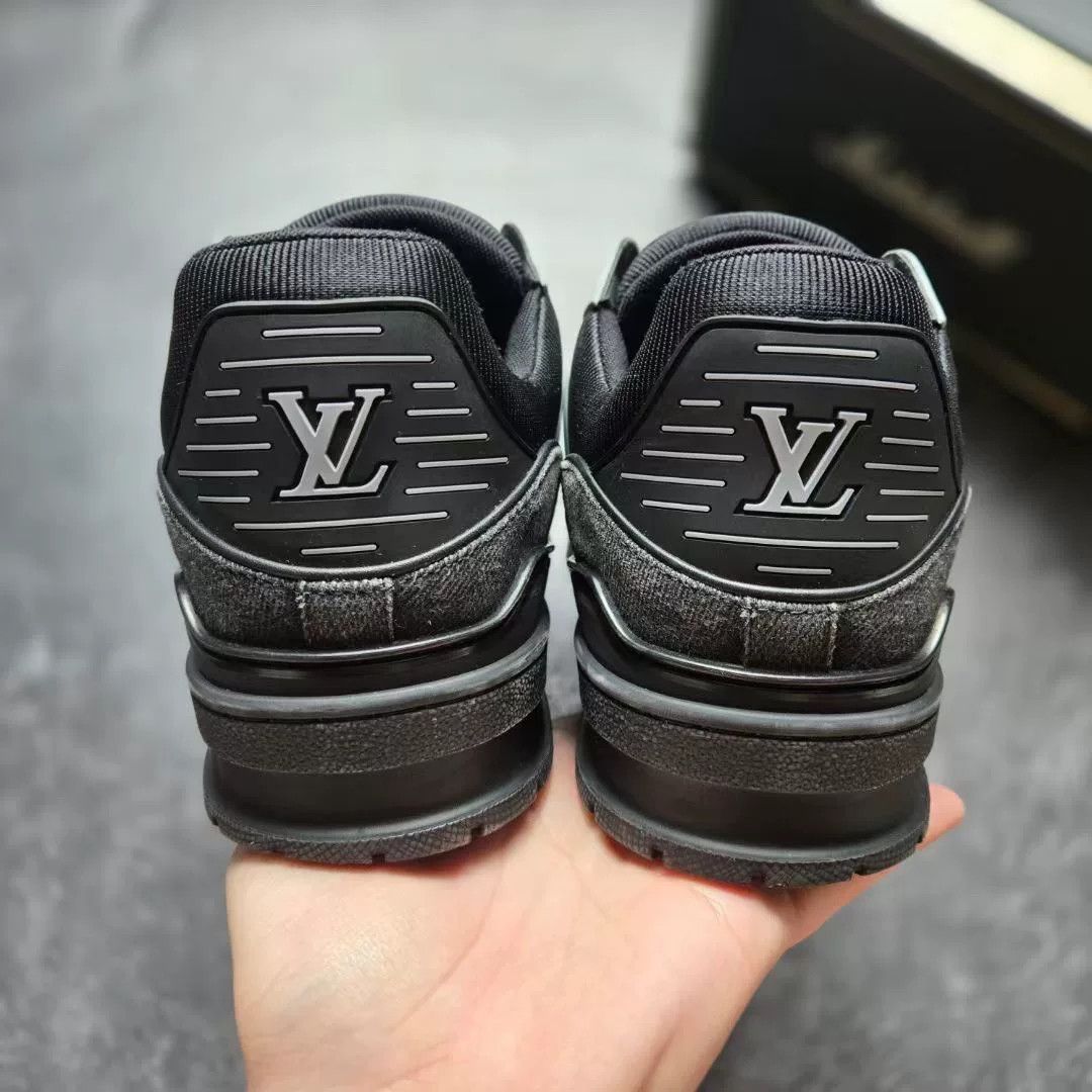 Louis Vuitton Louis Vuitton Training Gray Lowtop Sneakers 42 Men Size US 9 / EU 42 - 6 Thumbnail