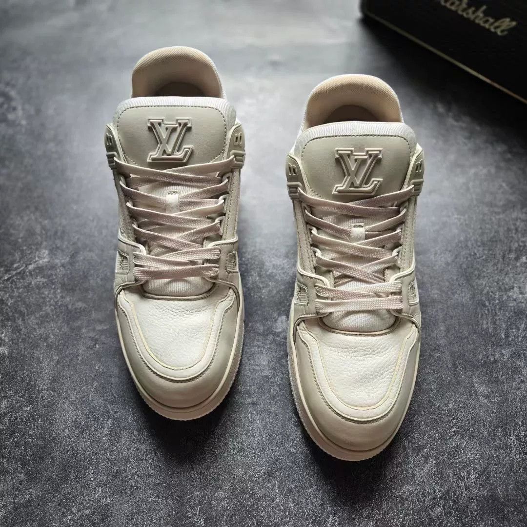Louis Vuitton Louis Vuitton Training Gray Lowtop Sneakers 9 Men Size US 9 / EU 42 - 3 Thumbnail