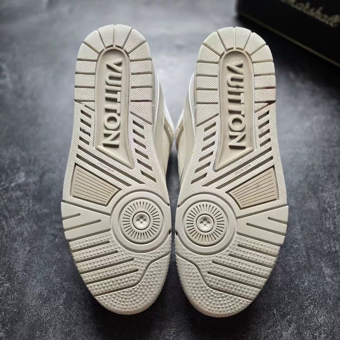 Louis Vuitton Louis Vuitton Training Gray Lowtop Sneakers 9 Men Size US 9 / EU 42 - 7 Thumbnail