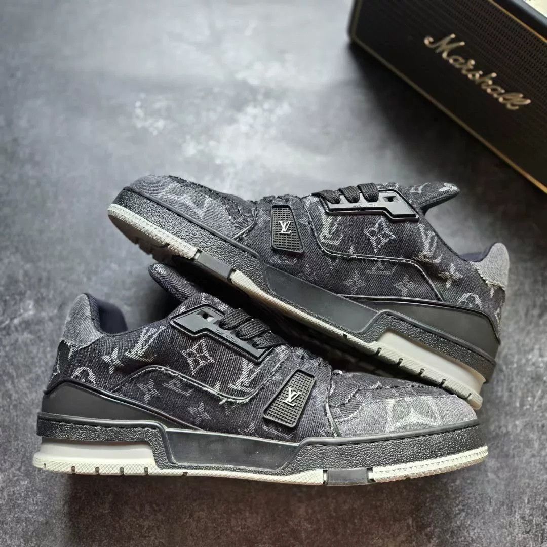 Louis Vuitton Louis Vuitton Training Gray Lowtop Sneakers 9 Men Size US 9 / EU 42 - 2 Thumbnail