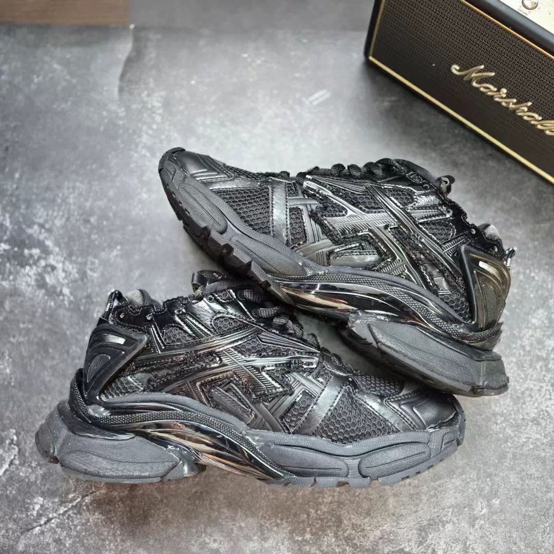 Balenciaga Balenciaga Running Black Lowtop Sneakers 40 Men Size US 7.5 / EU 40-41 - 2 Thumbnail