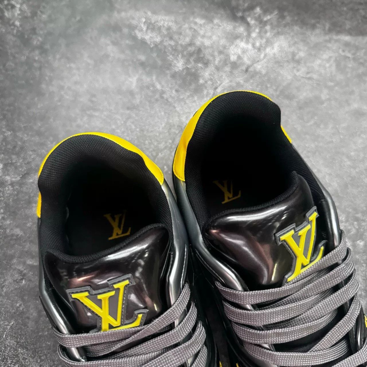 Louis Vuitton Louis Vuitton Training Yellow Lowtop Sneakers 8 Men Size US 8 / EU 41 - 4 Thumbnail