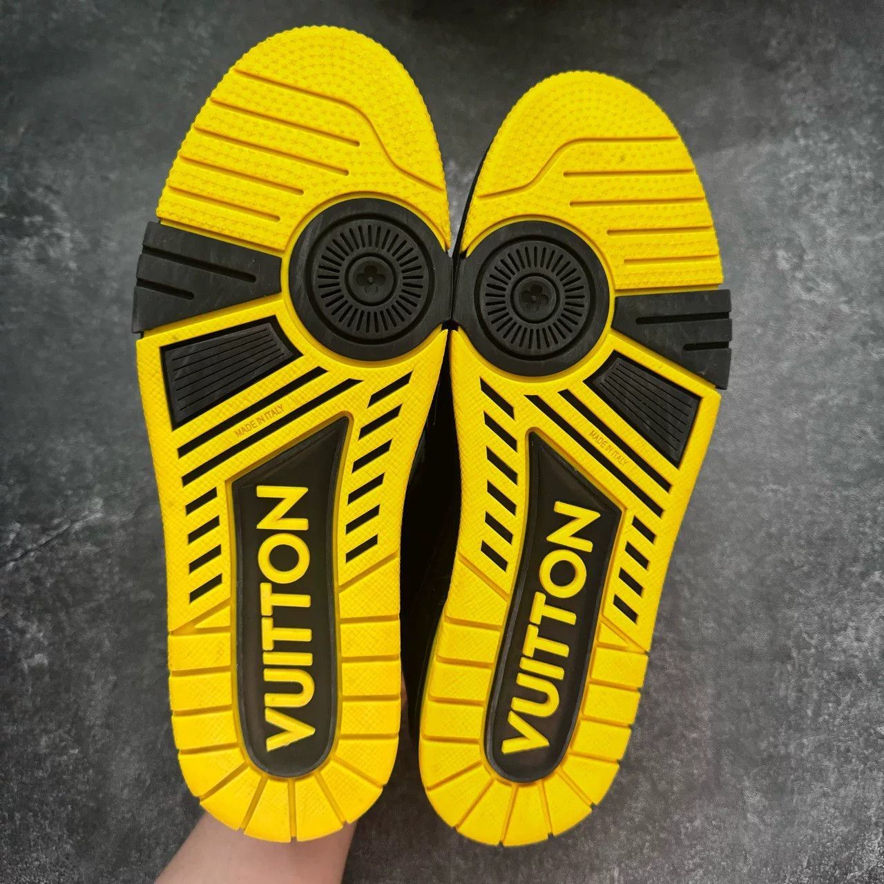 Louis Vuitton Louis Vuitton Training Yellow Lowtop Sneakers 8 Men Size US 8 / EU 41 - 5 Thumbnail