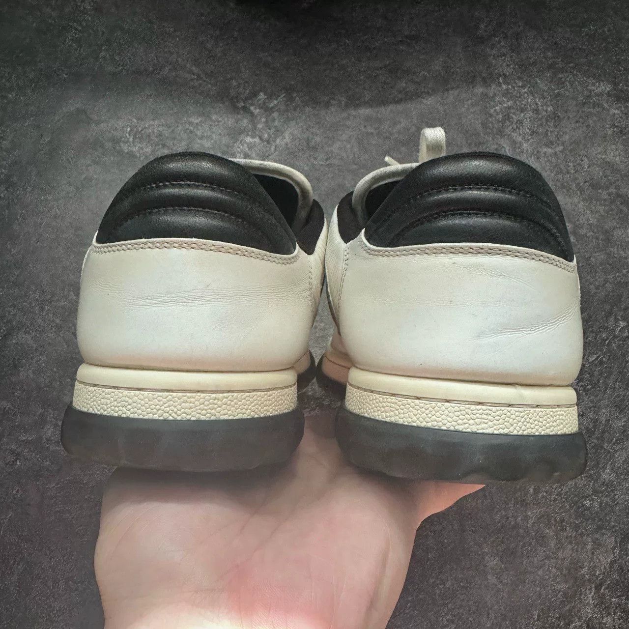 Gucci Gucci Distressed Black Lowtop Sneakers 6.5 Men Size US 6.5 / EU 39-40 - 7 Thumbnail