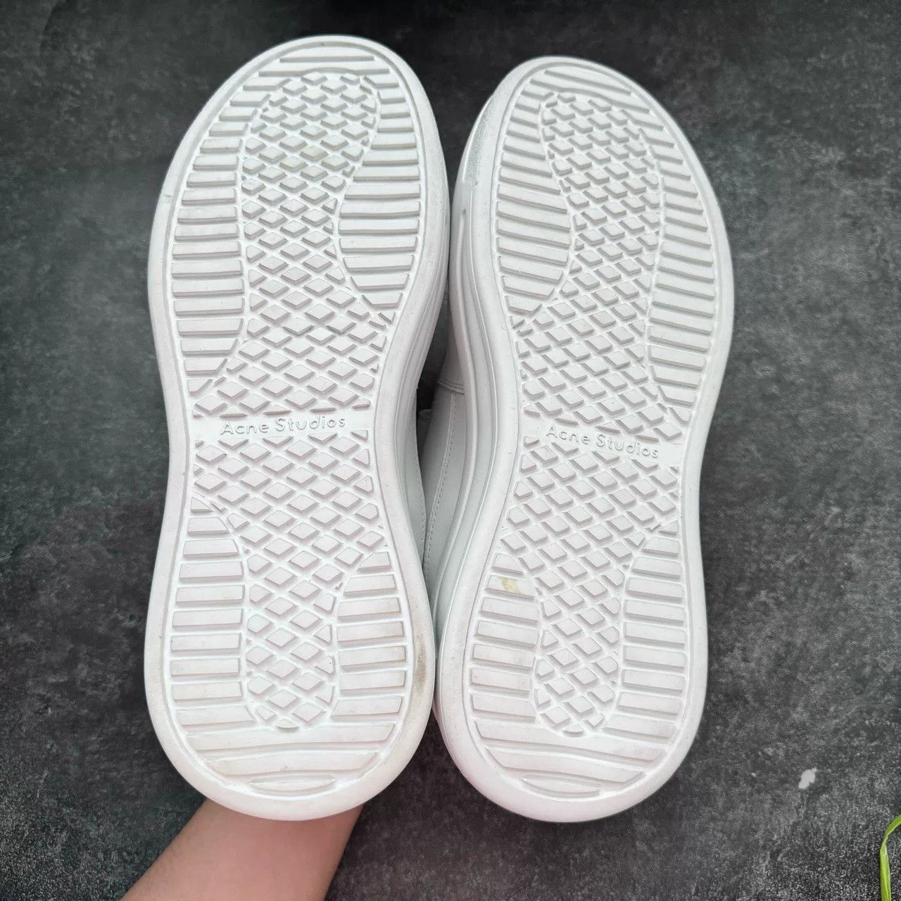 Acne Studios Acne Studios Lowtop Sneakers 43 Men Size US 10 / EU 43 - 8 Thumbnail