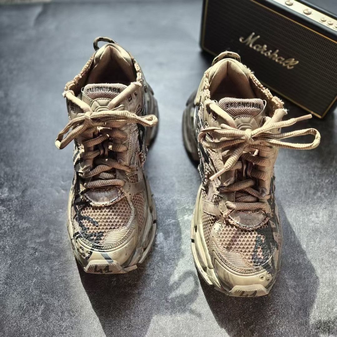 Balenciaga Balenciaga Running Gray Lowtop Sneakers 41 Men Size US 8.5 / EU 41-42 - 3 Thumbnail