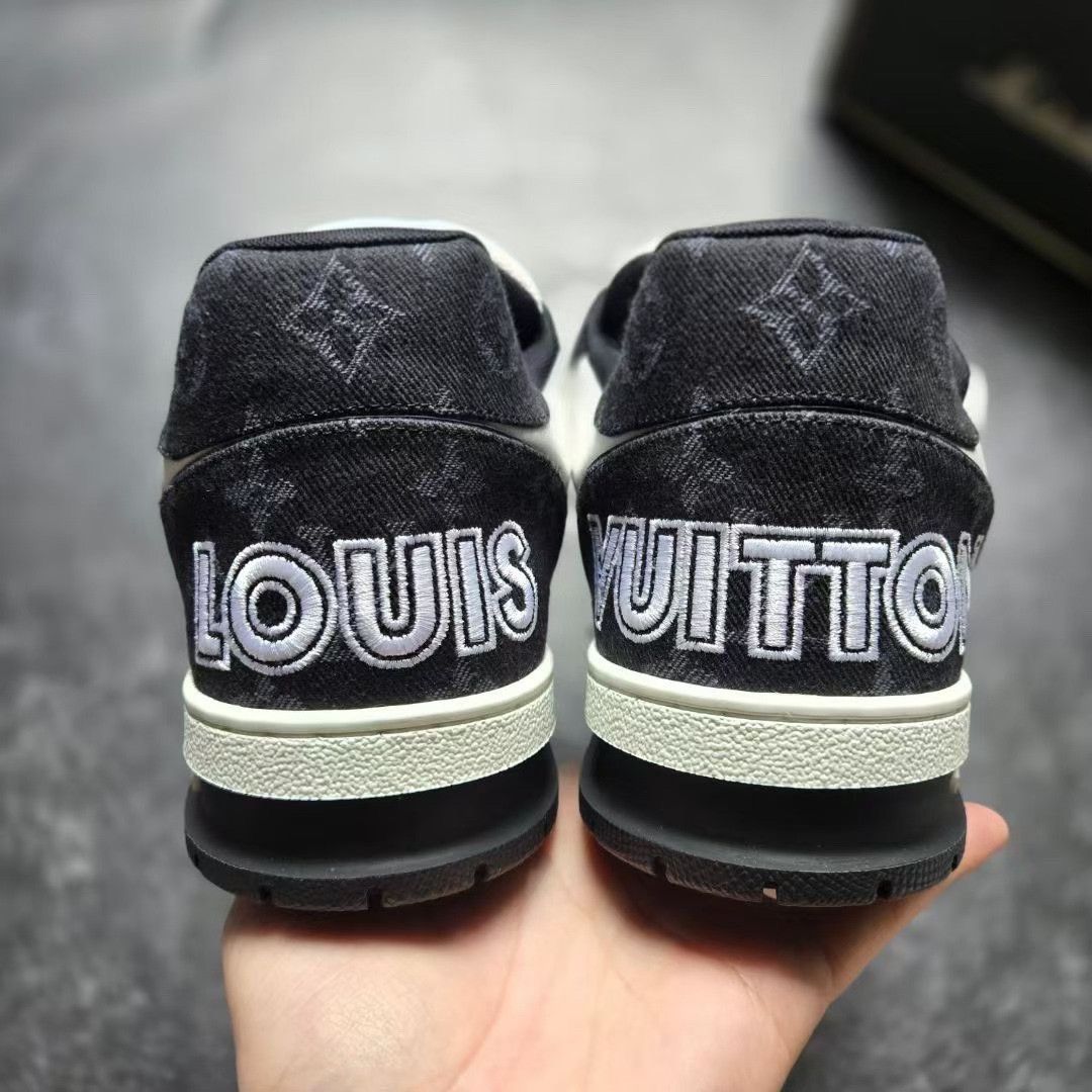 Louis Vuitton Louis Vuitton Training Black Lowtop Sneakers 42 Men Size US 9 / EU 42 - 6 Thumbnail