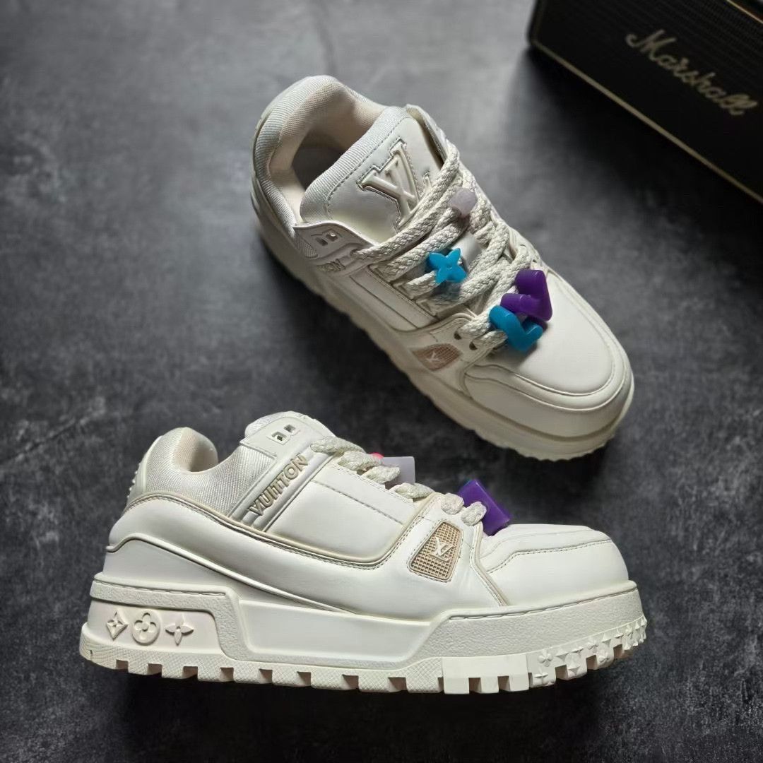 Louis Vuitton Louis Vuitton Training White Lowtop Sneakers 42 Men Size US 9 / EU 42 - 5 Thumbnail