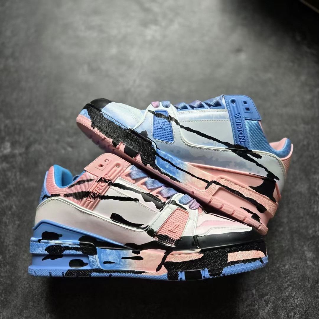 Louis Vuitton Louis Vuitton Training Pink Lowtop Sneakers 35 Women Size US 5 / IT 35 - 2 Thumbnail