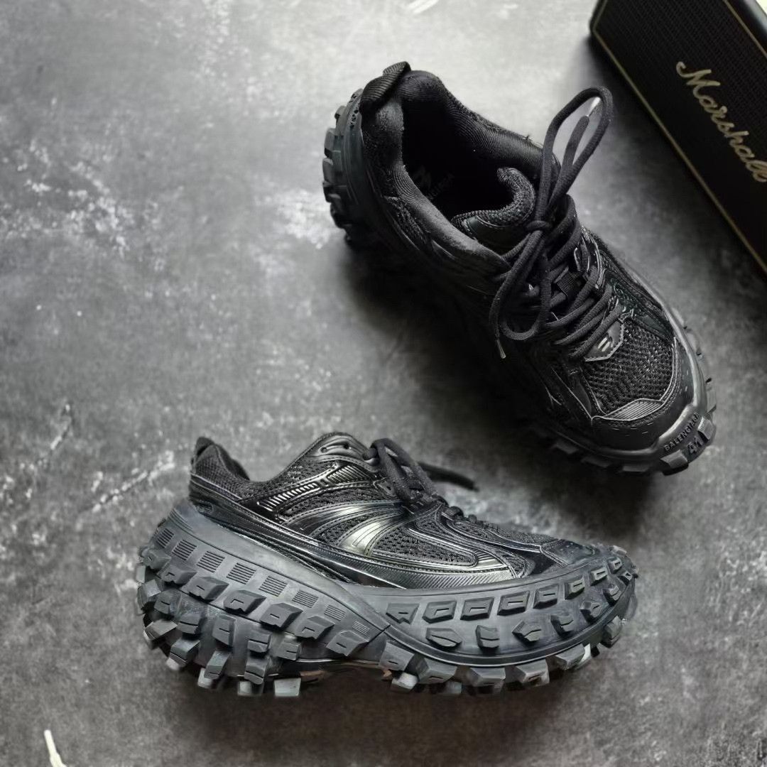 Balenciaga Balenciaga Black Lowtop Sneakers 41 Men Size US 8.5 / EU 41-42 - 5 Thumbnail