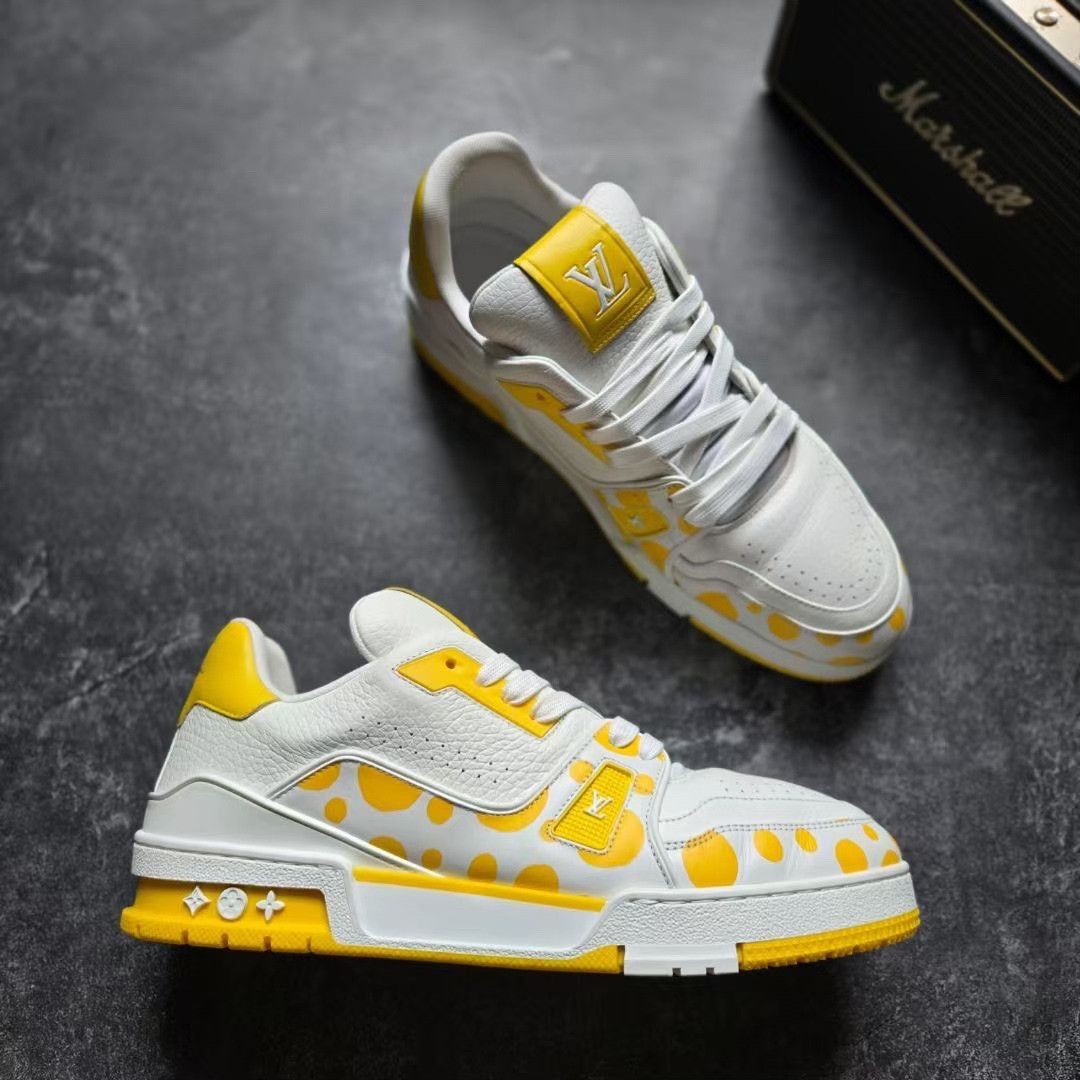 Louis Vuitton Louis Vuitton Training Yellow Lowtop Sneakers 9.5 Men Size US 9.5 / EU 42-43 - 5 Thumbnail
