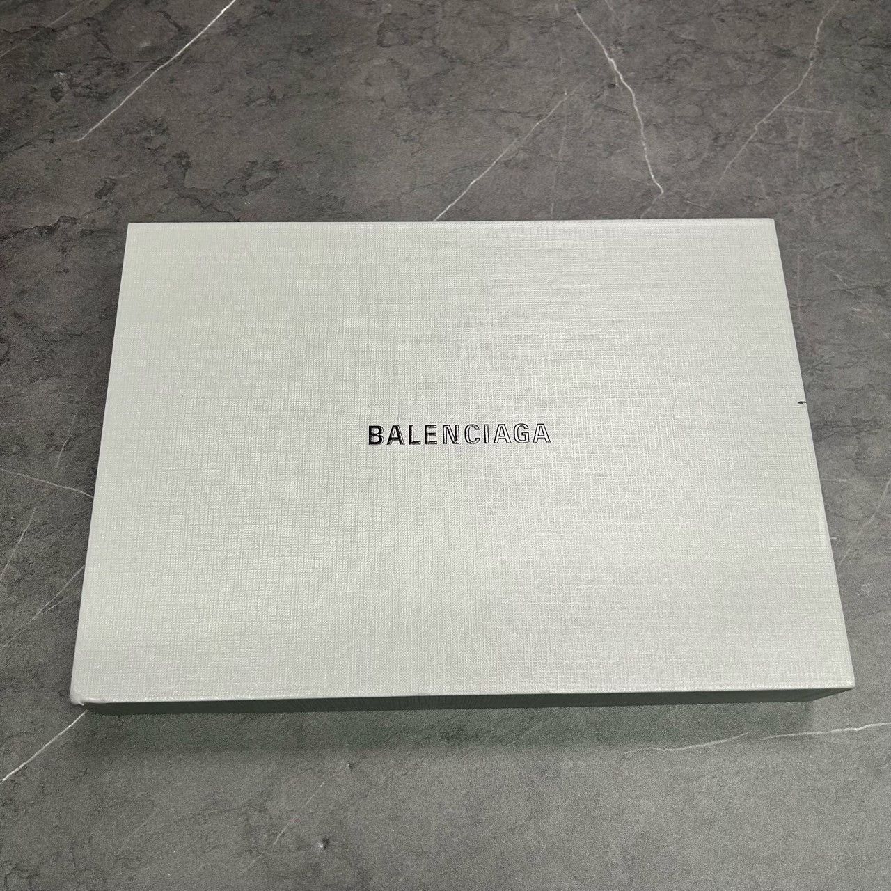 Balenciaga Balenciaga Retro T-Shirt M Men Size US M / EU 48-50 / 2 - 9 Thumbnail