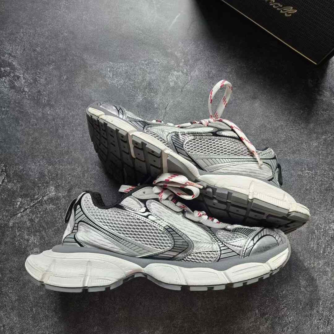 Balenciaga Balenciaga Gray Lowtop Sneakers XXXL Men Size US 10 / EU 43 - 2 Thumbnail
