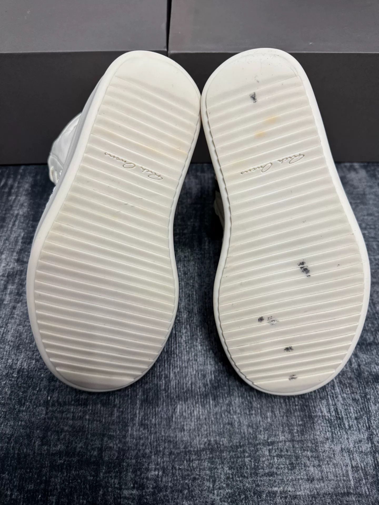 Rick Owens Rick Owens White Hitop Sneakers 39 Men Size US 6.5 / EU 39-40 - 8 Thumbnail