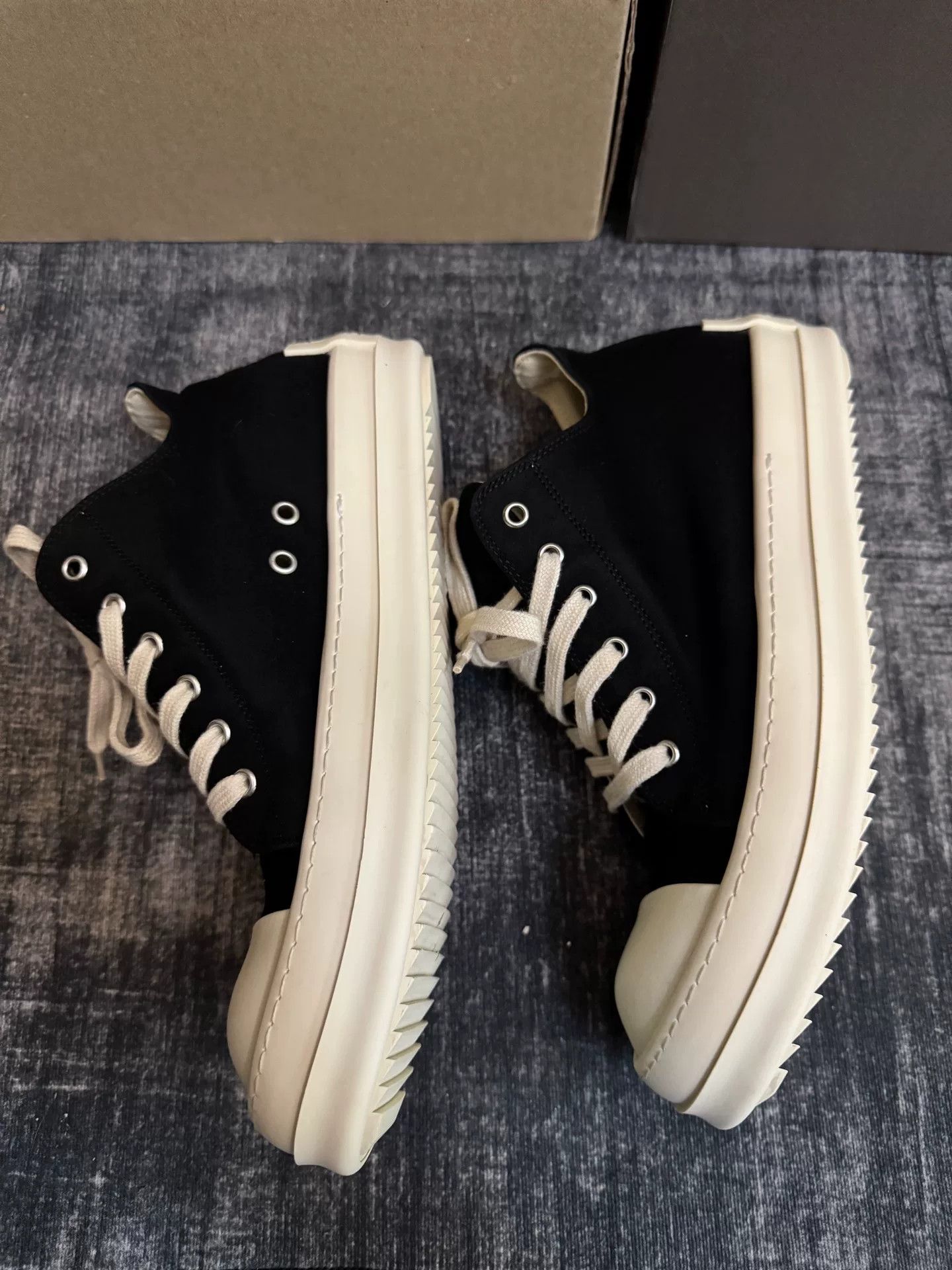 Rick Owens Rick Owens Lowtop Sneakers 42 Men Size US 9 / EU 42 - 4 Thumbnail