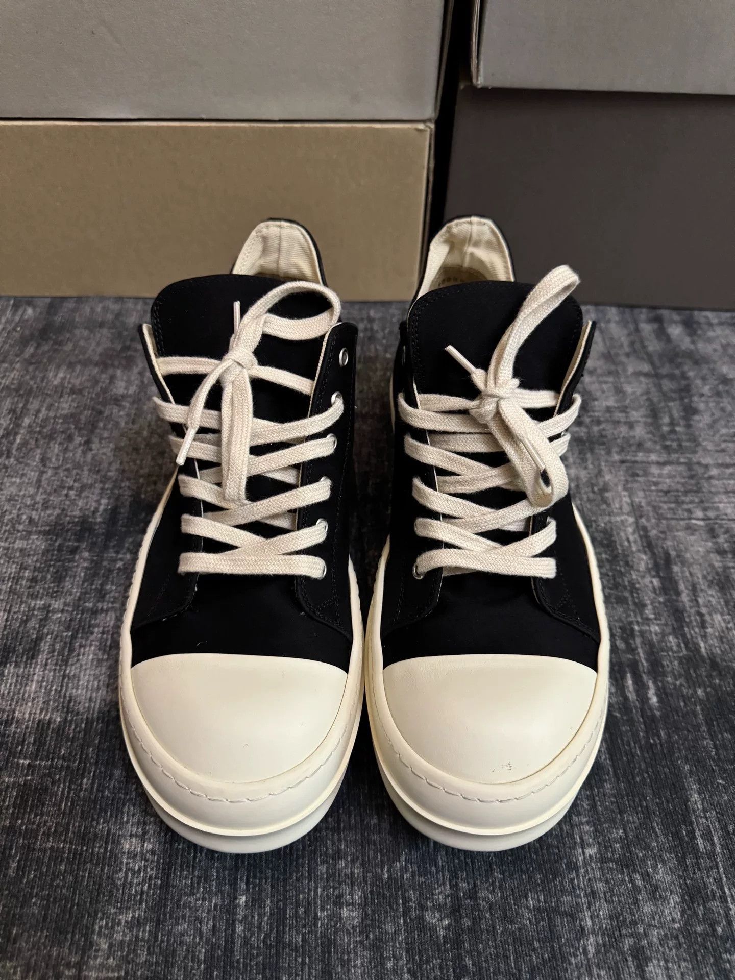 Rick Owens Rick Owens Lowtop Sneakers 42 Men Size US 9 / EU 42 - 2 Thumbnail