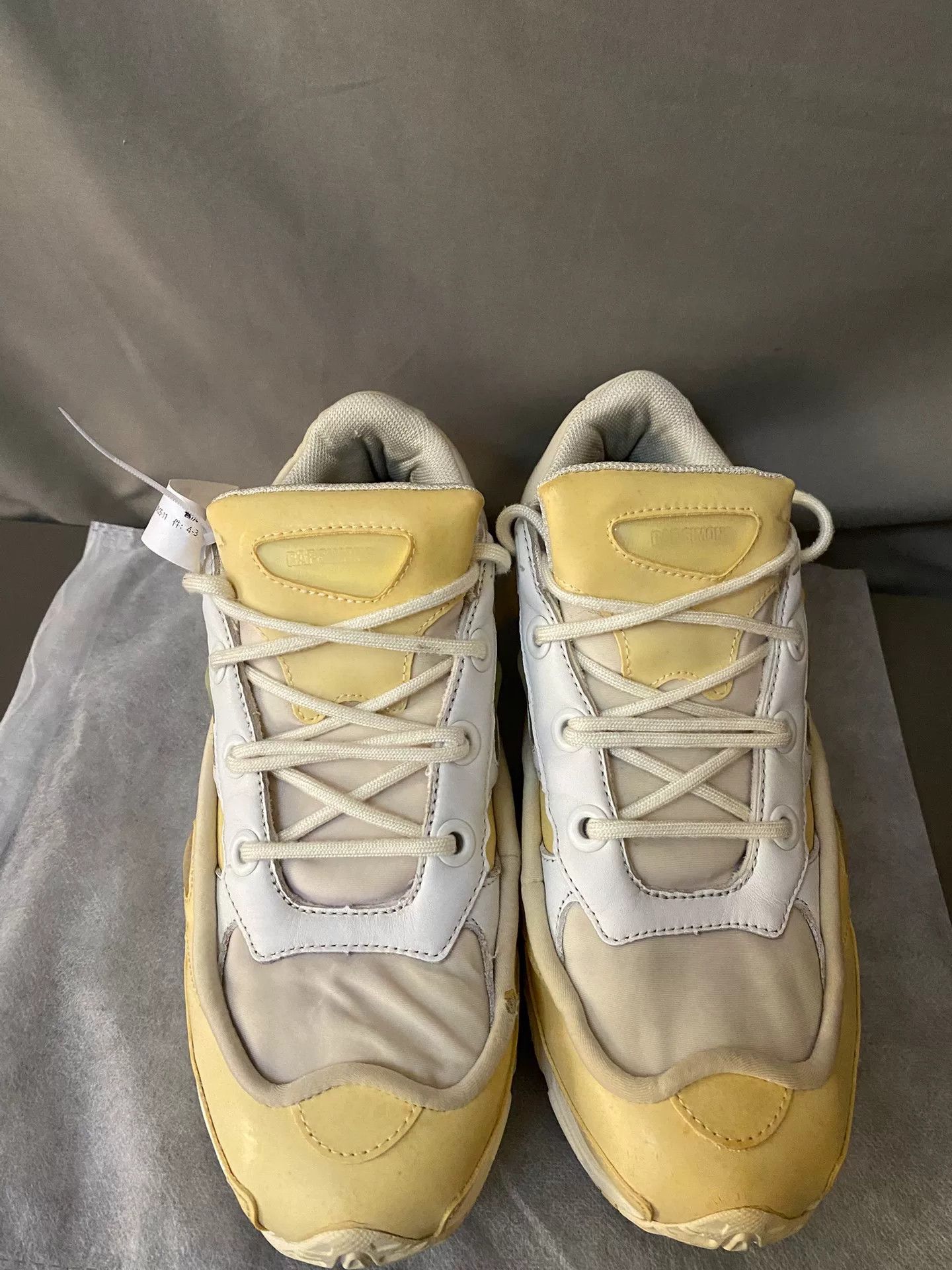 Raf Simons Raf Simons White Lowtop Sneakers 43.5 Men Size US 10.5 / EU 43-44 - 2 Thumbnail