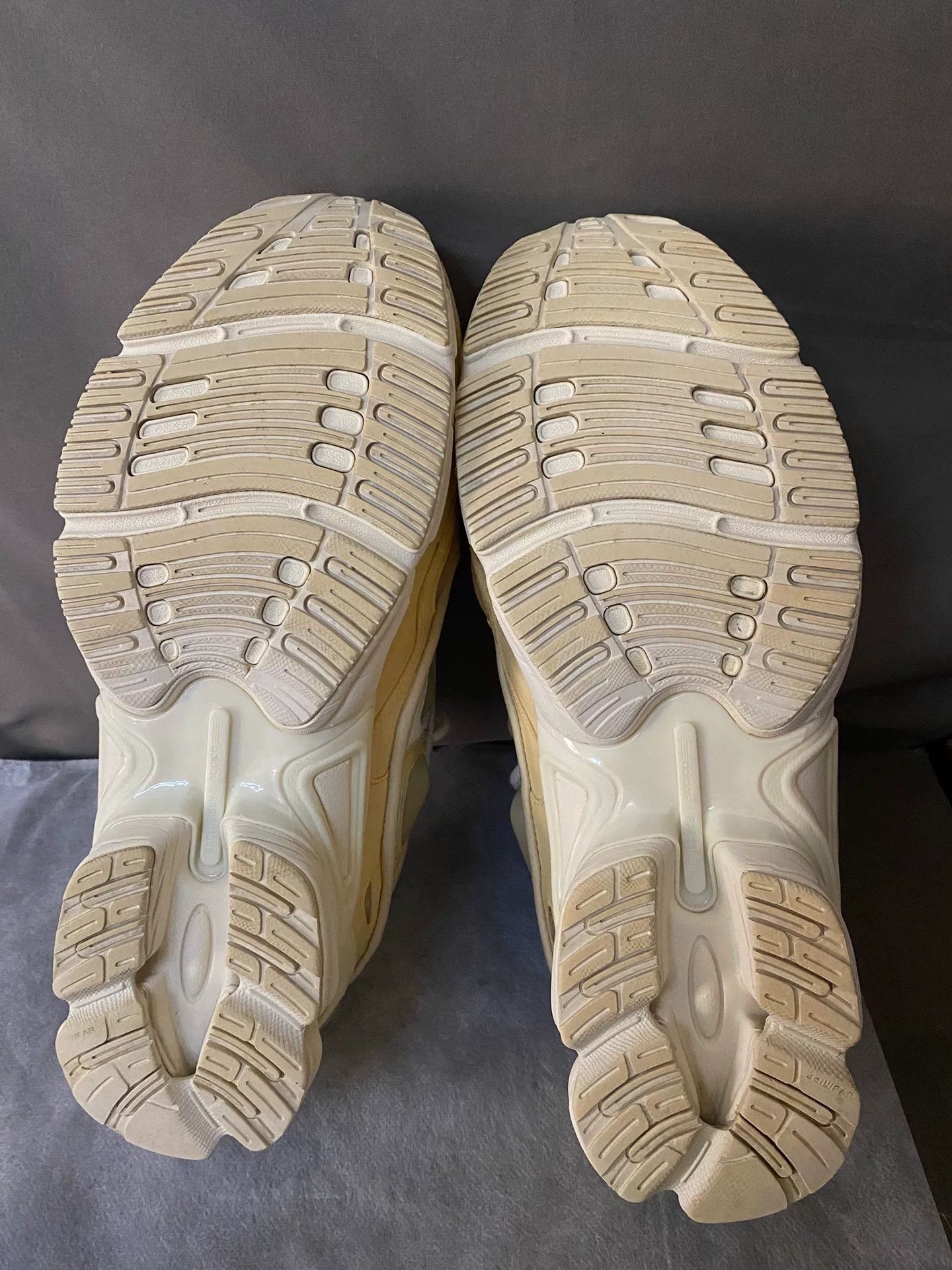 Raf Simons Raf Simons White Lowtop Sneakers 43.5 Men Size US 10.5 / EU 43-44 - 5 Thumbnail