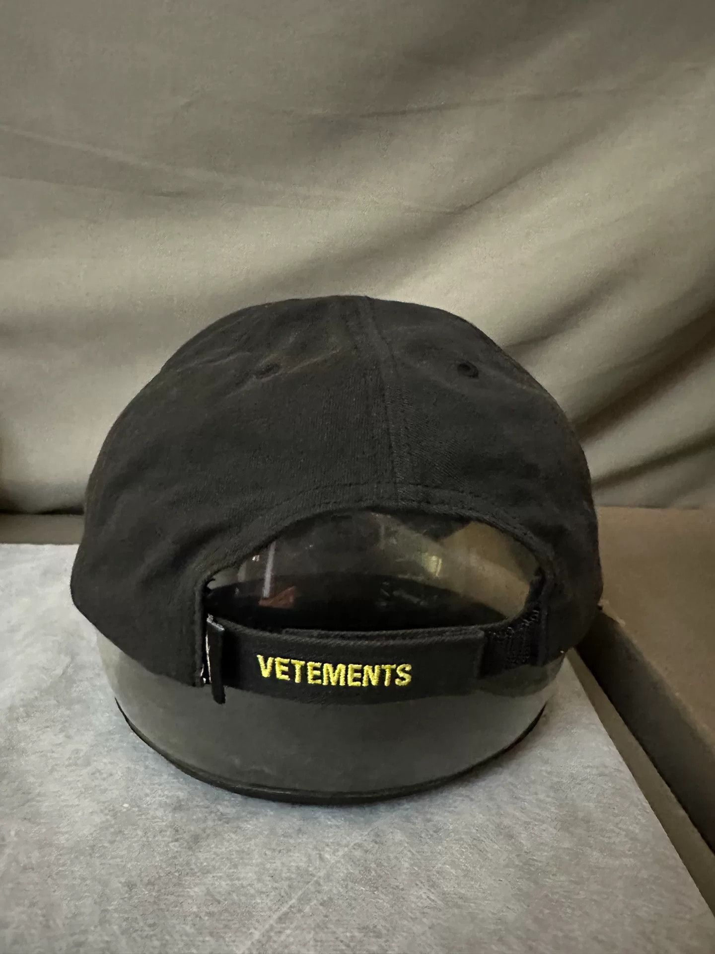 Vetements Vetements Hat XS Men Size ONE SIZE - 3 Thumbnail