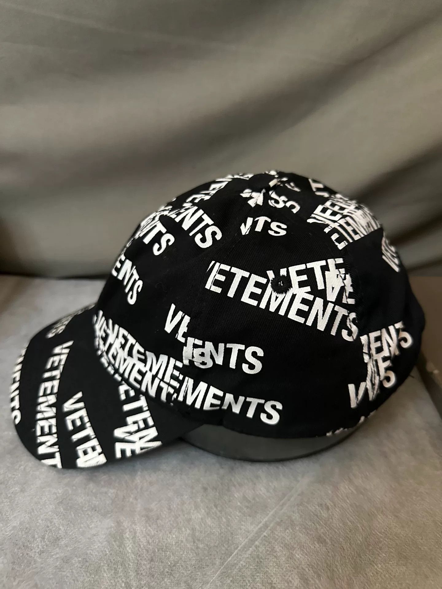 Vetements Vetements Hat XS Men Size ONE SIZE - 2 Thumbnail