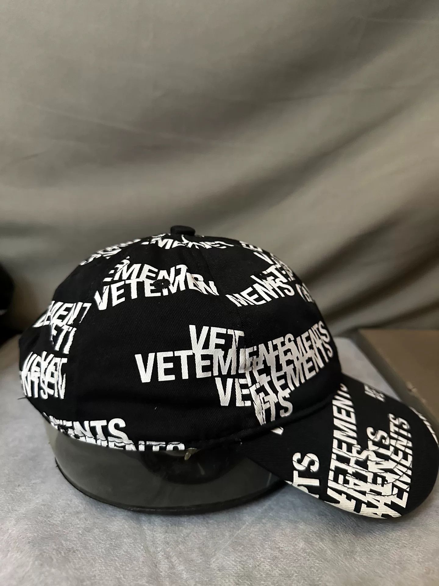 Vetements Vetements Hat XS Men Size ONE SIZE - 3 Thumbnail