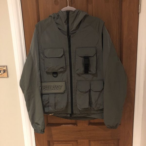 Palace utility outlet vest