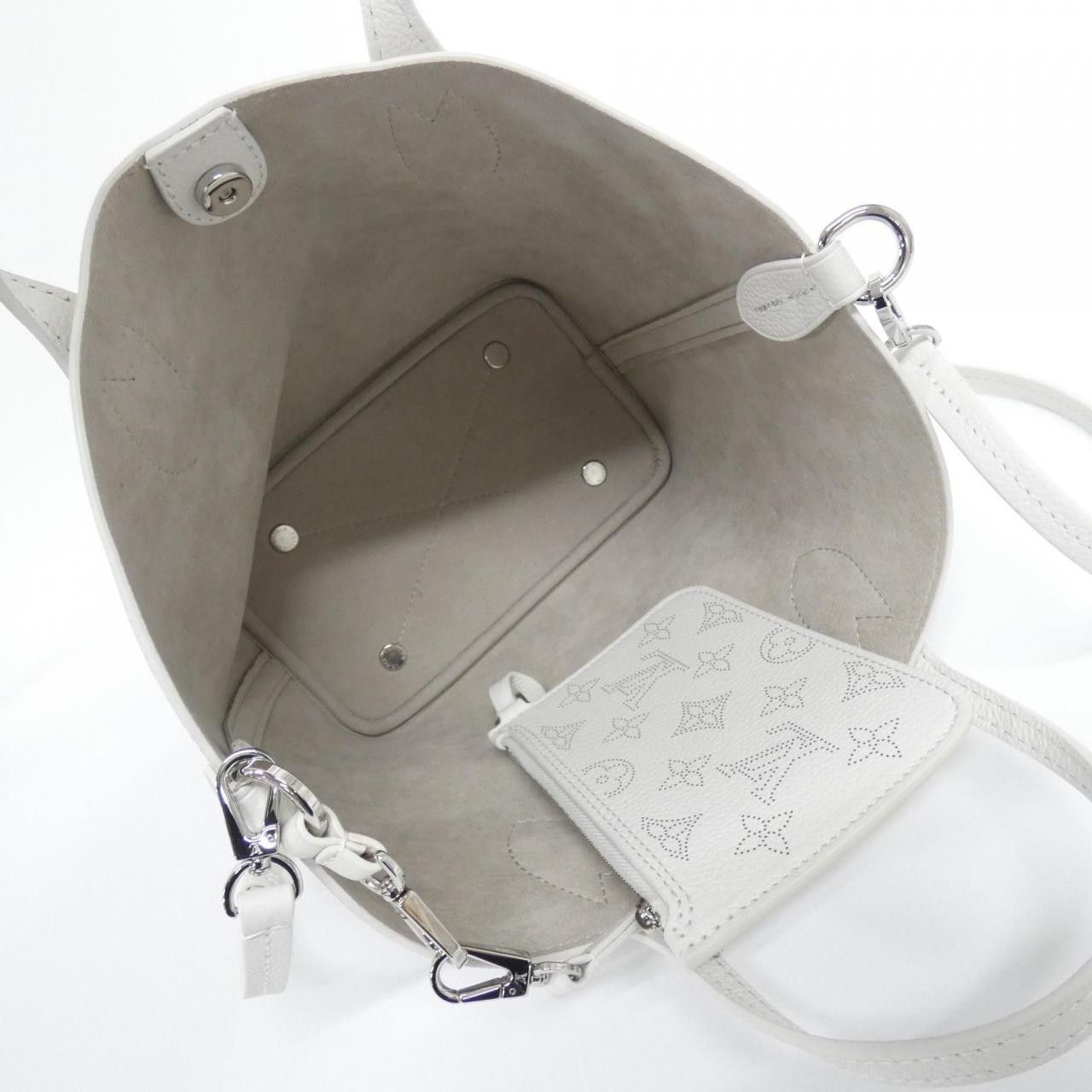 Louis Vuitton Louis Vuitton Louis Vuitton Mahina Blossom Calf Bag Leather Shoulder Bag M11842 DUTY FREE for USA Size ONE SIZE - 7 Thumbnail